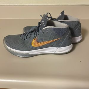 Nike Kobe AD Mid